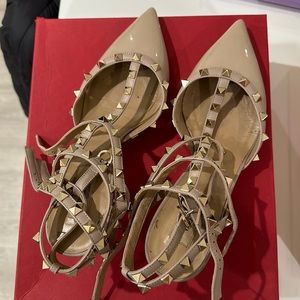 Valentino Rockstud Cage Pump